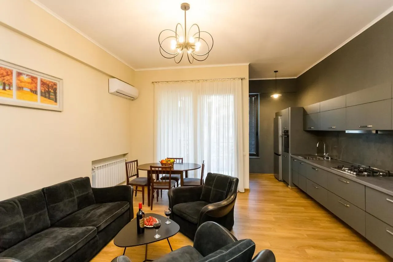 Perfect Bsae In Tbilisi Centre Apartment